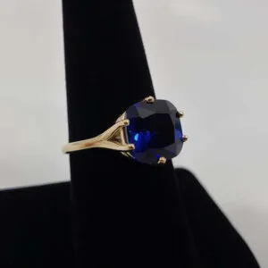 cushion cut blue sapphire ring