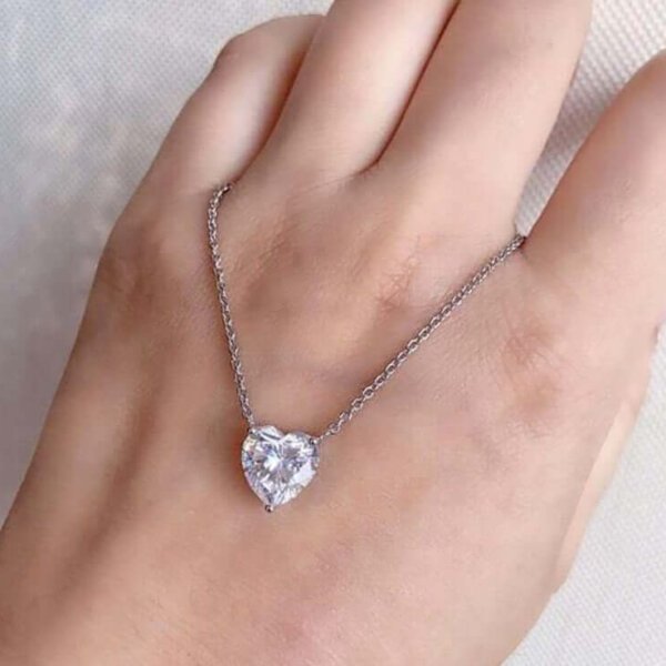 heart moissanite necklace