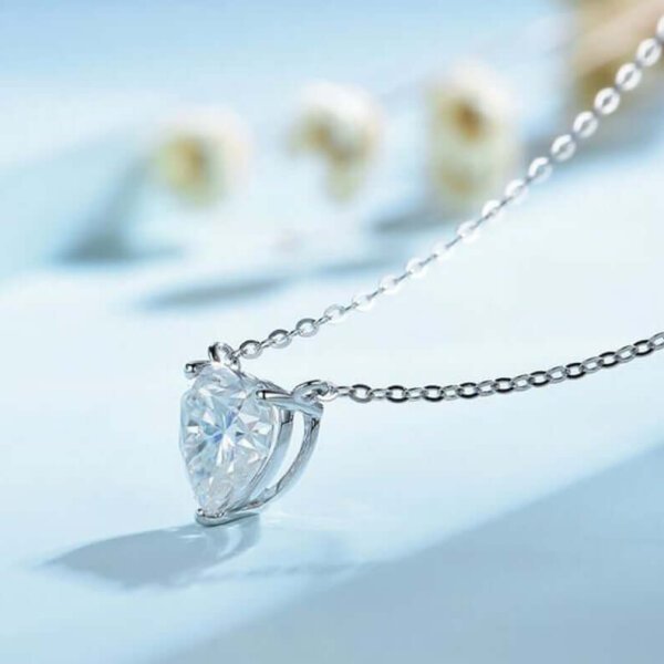 heart moissanite necklace