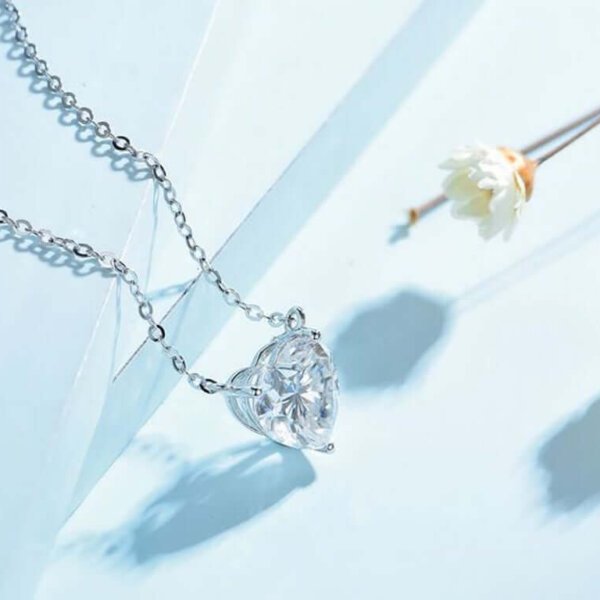 heart moissanite necklace