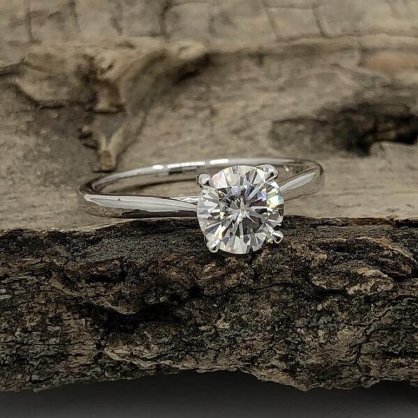 Moissanite diamond ring in starling silver