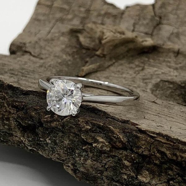 Moissanite diamond ring in starling silver