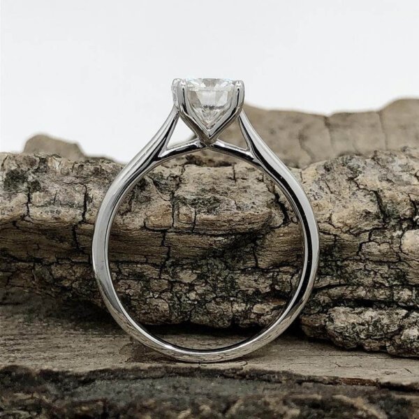 Moissanite diamond ring in starling silver