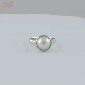 natural and certified pearl ring in sterling silver