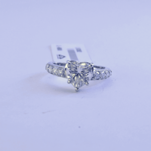 Beautiful Heart Design Moissanite Diamond Engagement Ring
