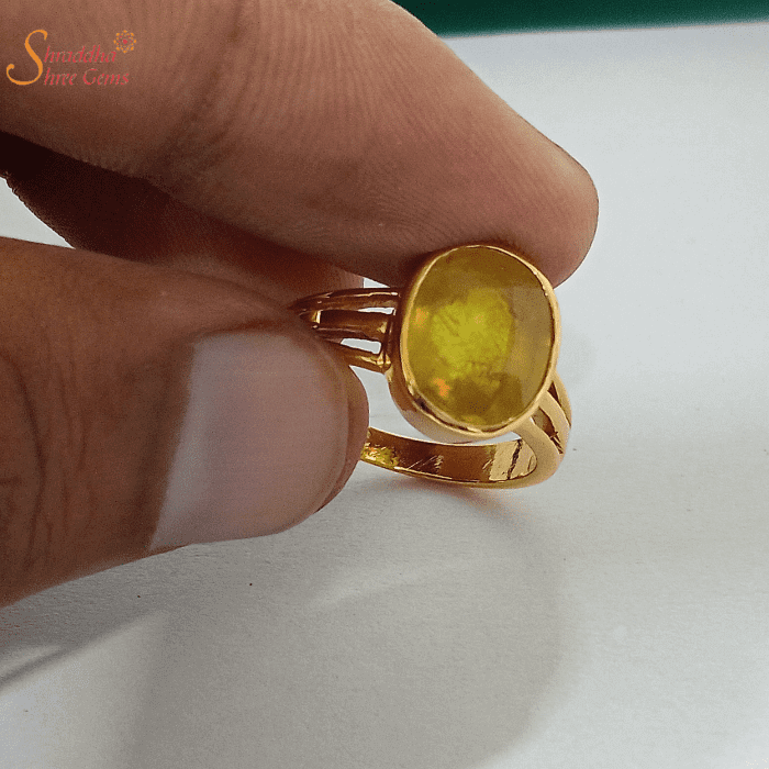 Natural Fancy Yellow Color Diamonds With Sapphire Ring at 90000.00 INR in  Mumbai | Nvision Diamjewel Llp
