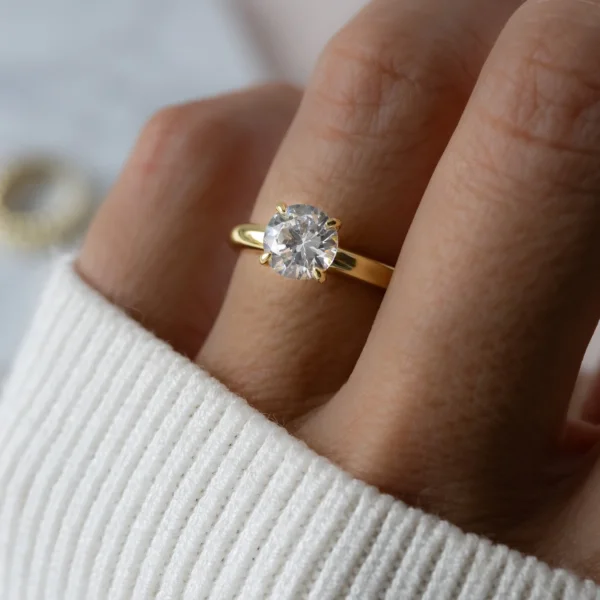 Round Shape Moissanite Diamond Solitaire Ring