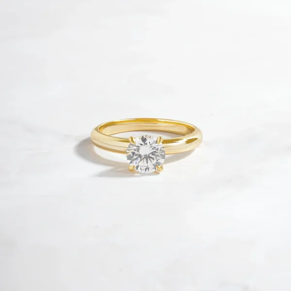 Round Shape Moissanite Diamond Solitaire Ring