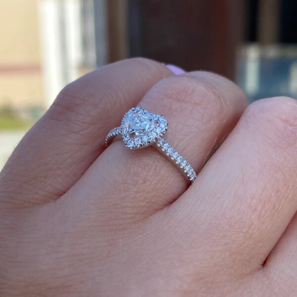 Moissanite Diamond Engagement Ring