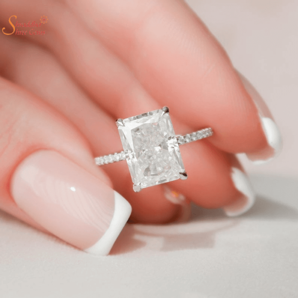 Beautiful Emerald Shape Moissanite Diamond Ring