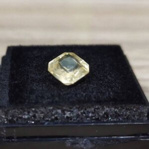 1 Carat Natural Yellow Sapphire Gemstone