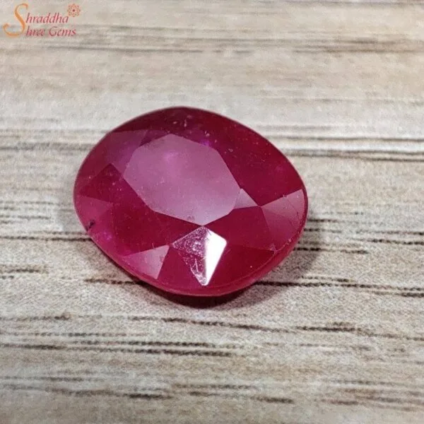 Oval Shape 4 Carat Loose Ruby Gemstone (Manik)