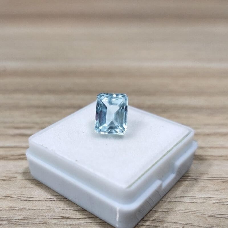 Aquamarine and Diamond Ring in 10K White Gold