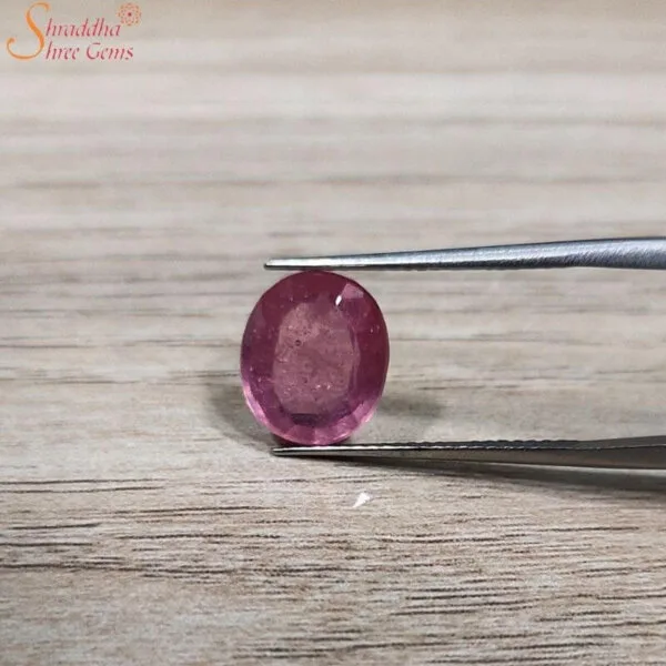 3 carat loose red sapphire gemstone