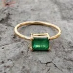 Natural Emerald (Panna) Gemstone