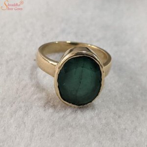 natural emerald gemstone ring in panchdhatu