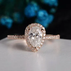 pear cut moissanite engagement ring