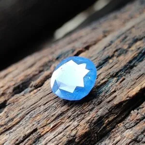 6.86 carat loose blue sapphire gemstone
