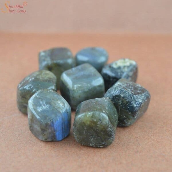 natural labradorite tumble stone