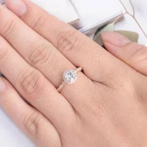 halo diamond ring