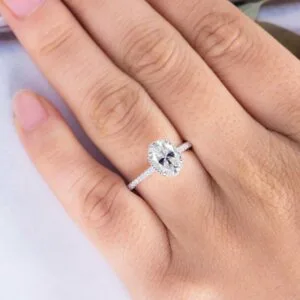 oval cut moissanite bridal ring