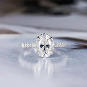 oval cut moissanite bridal ring