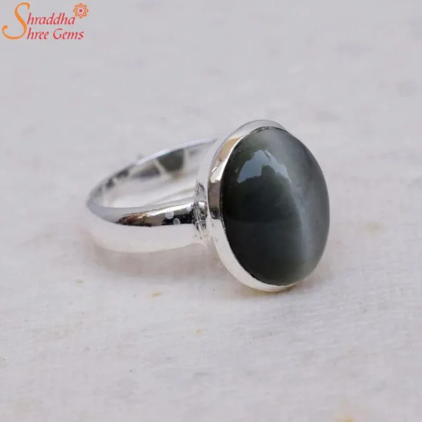 Oval Shape Cats Eye Gemstone Ring, Lehsunia Silver Ring Shraddha
