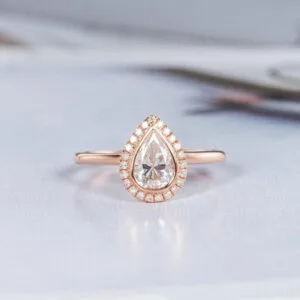 pear shape moissanite engagement ring