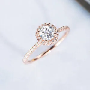 rose gold moissanite diamond ring