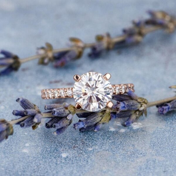 round cut moissanite diamond rose gold ring