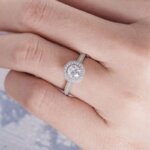 round cut moissanite diamond wedding ring