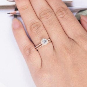 round shape moissanite engagement ring set