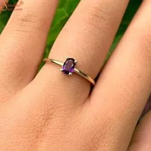 oval amethyst gemstone ring