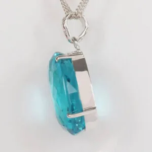 oval shape blue topaz gemstone pendant