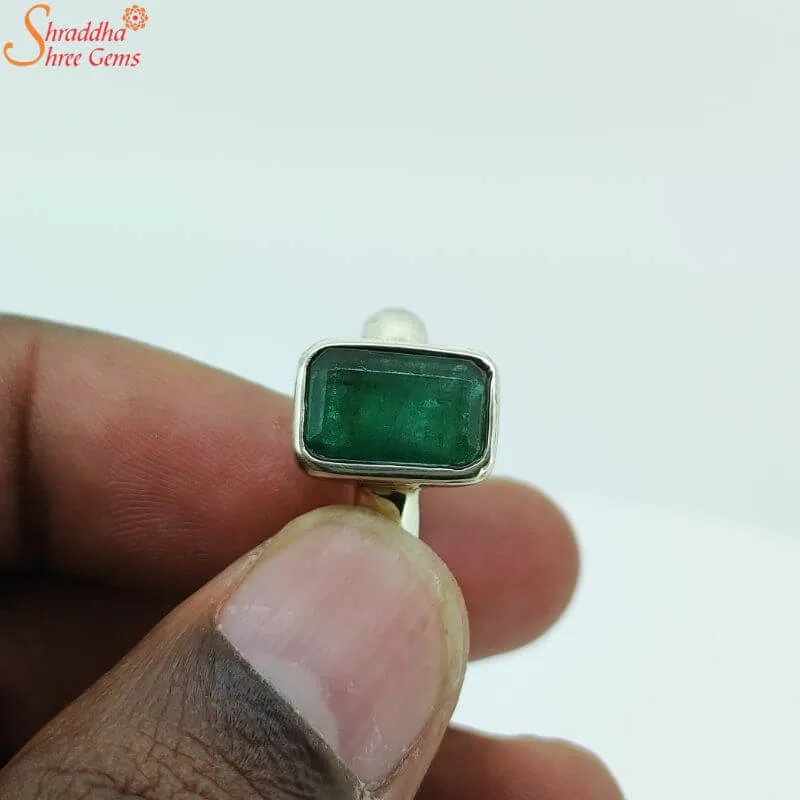 natural emerald gemstone ring