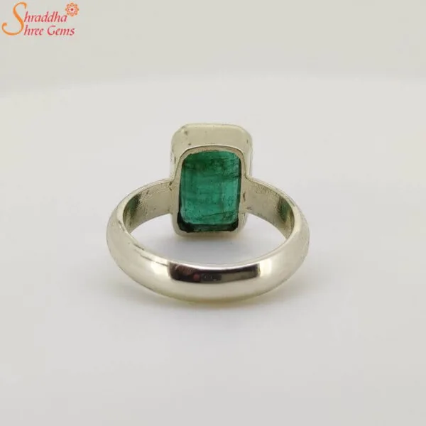natural emerald gemstone ring