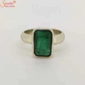 natural emerald gemstone ring
