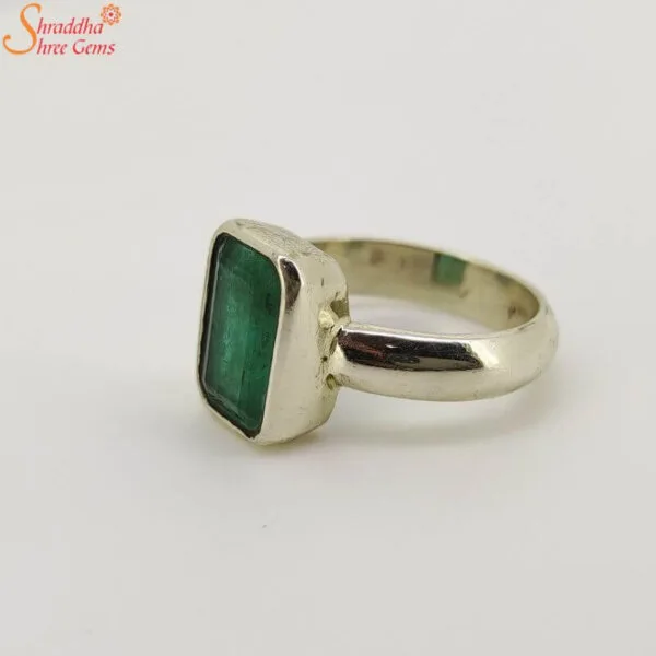 natural emerald gemstone ring