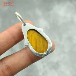 pear cats eye pendant