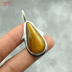 pear cats eye pendant