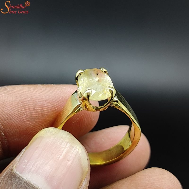 Yellow Pukhraj Ring Men and Women Silver Gemstone at Rs 2550 in Ghaziabad