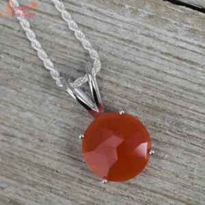 round red onyx pendant