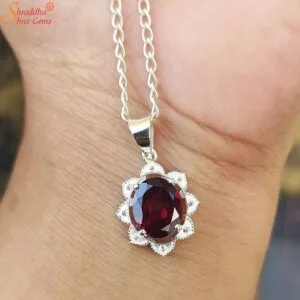 garnet silver pendant