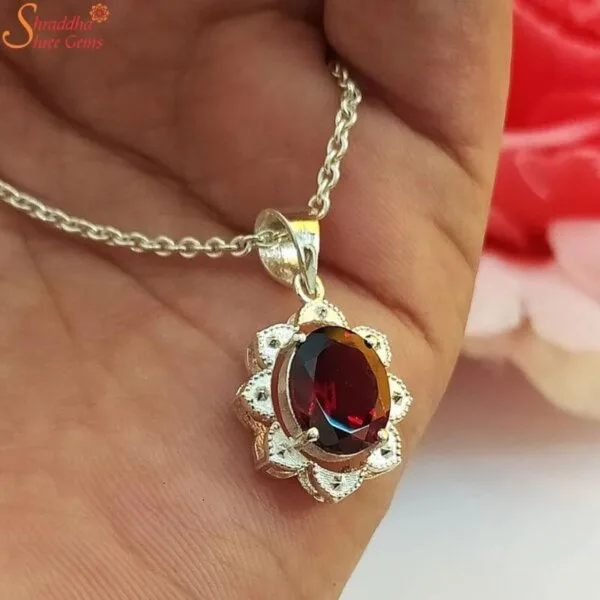 garnet silver pendant