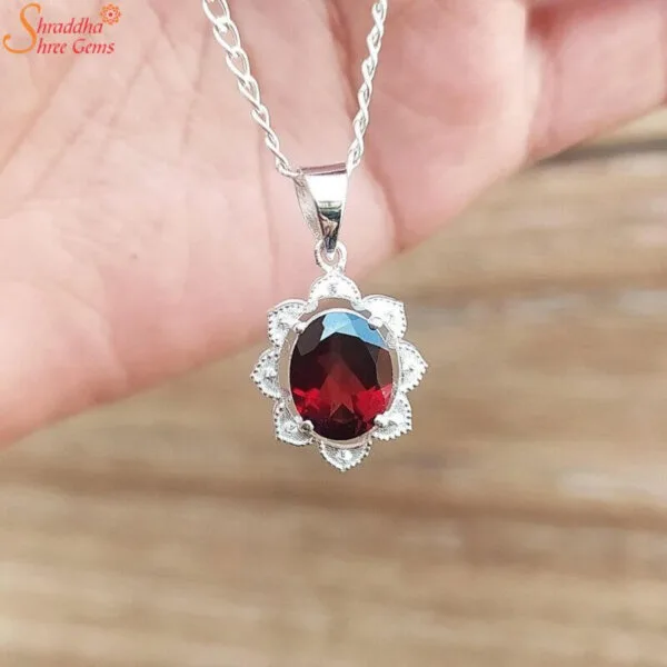 garnet silver pendant