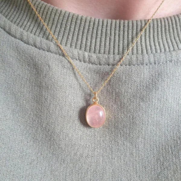 rose quartz pendant