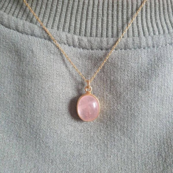 Shukr Rose Quartz Necklace – she ela jewel