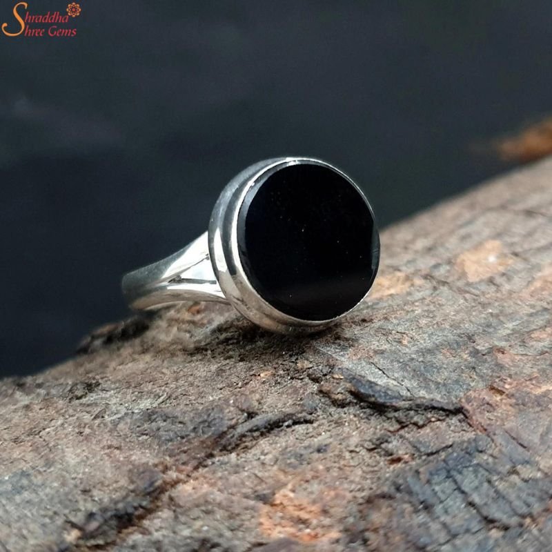 Round Black Onyx Gemstone Ring