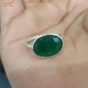 green emerald ring