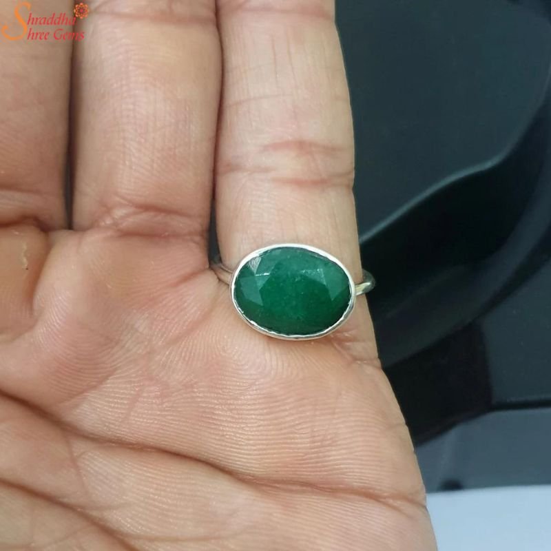 Panna Gemstone | Panna Stone | Panna Stone Benefits | Gemstones, Panna stone,  Colombian emerald ring
